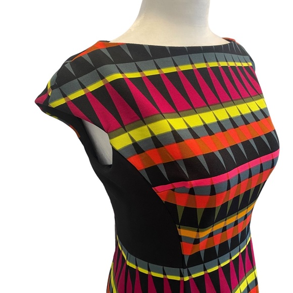 Signature London Style Print Sheath Dress 4 - Picture 4 of 16